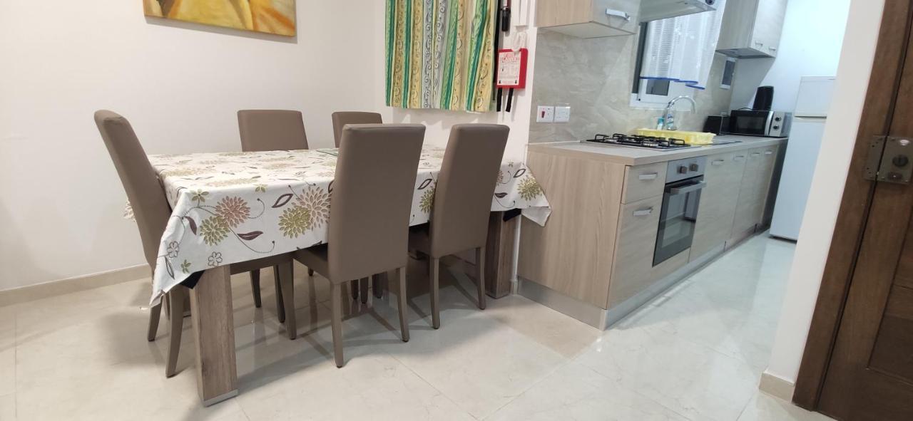 One Bed Room Apartment With Terrace Marsaskala Kültér fotó