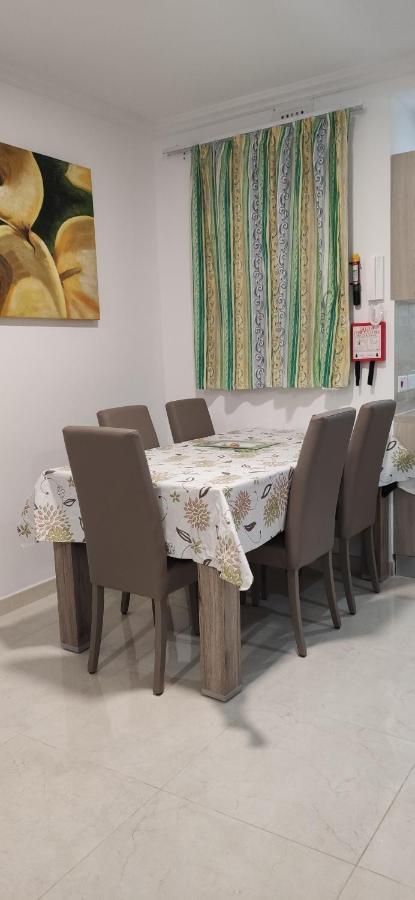 One Bed Room Apartment With Terrace Marsaskala Kültér fotó