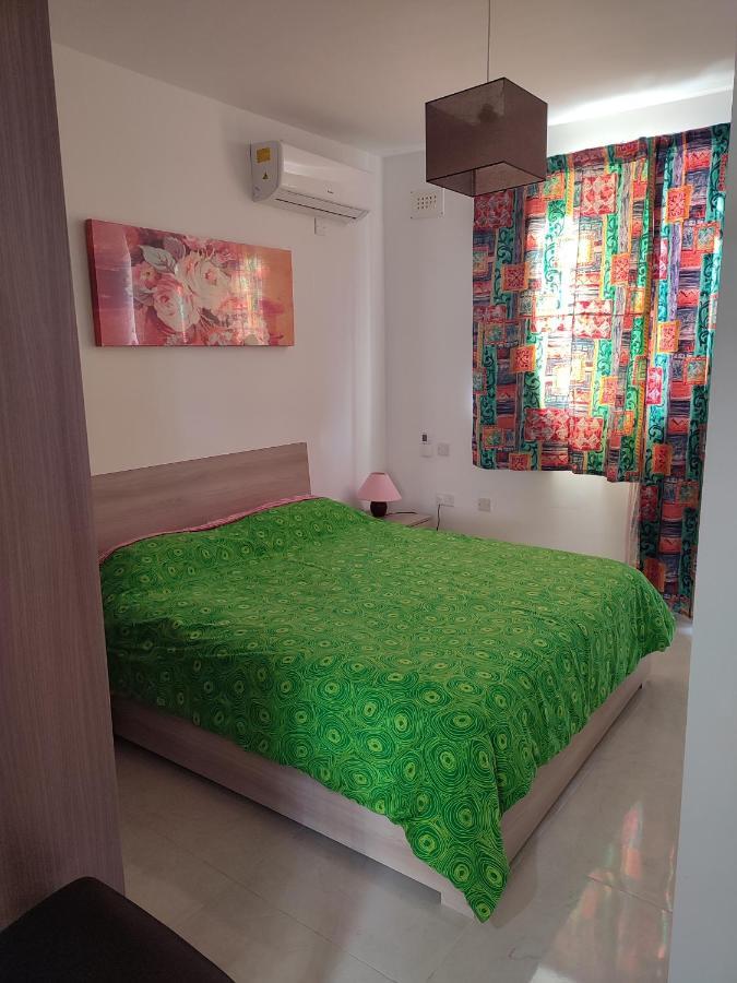 One Bed Room Apartment With Terrace Marsaskala Kültér fotó